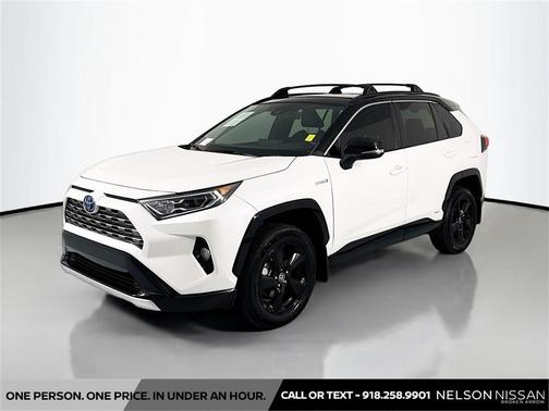 2021 Toyota RAV4 Hybrid SE