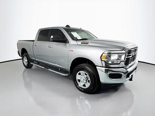 2019 RAM 2500 Big Horn Crew Cab 4x4 6'4' Box