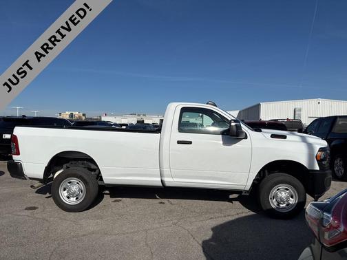 2024 RAM 2500 Tradesman Regular Cab 4x4 8' Box