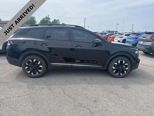 Ebony Black 2023 Kia Sportage X-Line