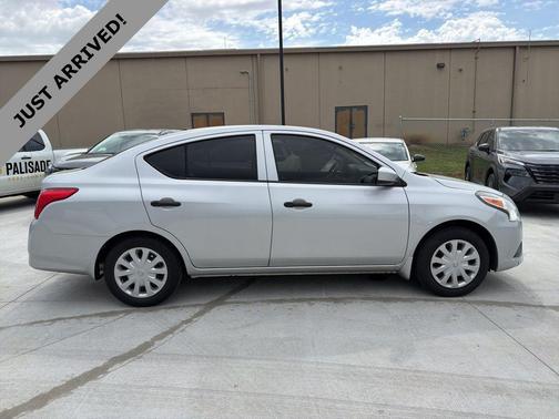 Brilliant Silver 2016 Nissan Versa 1.6 S