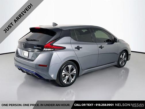 Gun Metallic 2018 Nissan Leaf SL