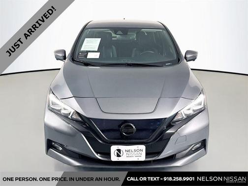 Gun Metallic 2018 Nissan Leaf SL