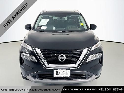 Super Black 2023 Nissan Rogue SV