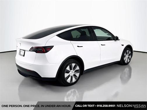 2023 Tesla Model Y Long Range Dual Motor All-Wheel Drive