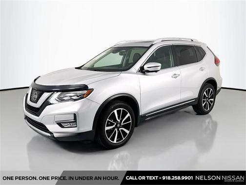 2017 Nissan Rogue SL
