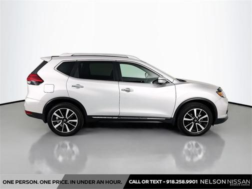 2017 Nissan Rogue SL