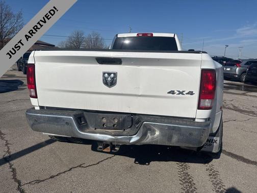 2017 RAM 3500 Tradesman Crew Cab 4x4 8' Box