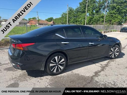2022 Nissan Altima 2.5 SL