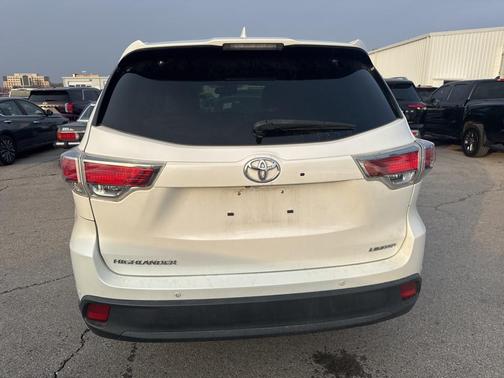 2016 Toyota Highlander Limited