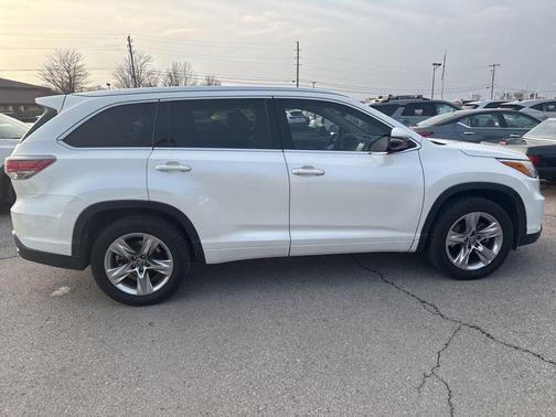 2016 Toyota Highlander Limited