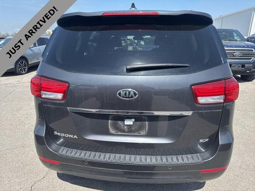 2015 Kia Sedona SX