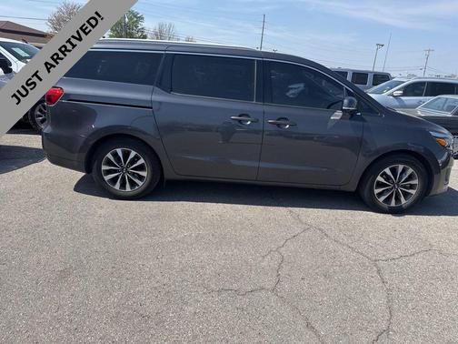 2015 Kia Sedona SX