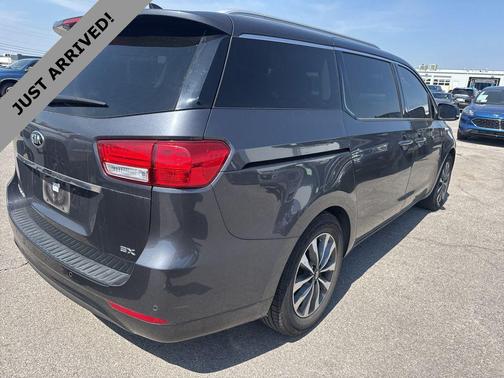 2015 Kia Sedona SX