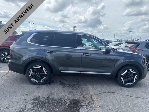 Gravity Gray 2024 Kia Telluride EX