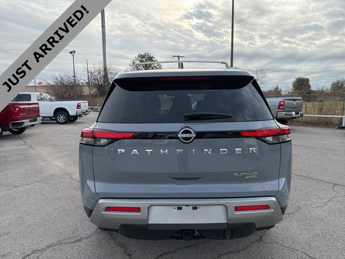 2024 Nissan Pathfinder Platinum 4WD
