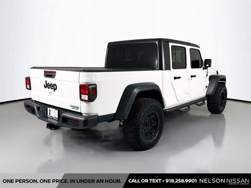 Bright White Clearcoat 2020 Jeep Gladiator Sport S