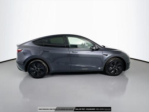2025 Tesla Model Y Long Range Dual Motor All-Wheel Drive