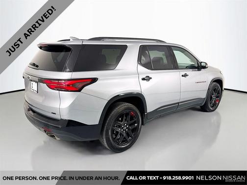 Sterling Gray Metallic 2024 Chevrolet Traverse Premier