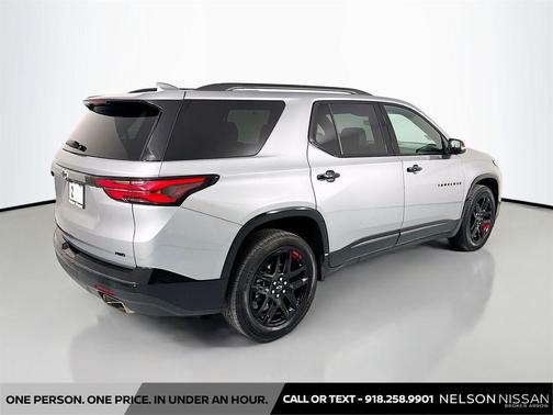 Sterling Gray Metallic 2024 Chevrolet Traverse Premier
