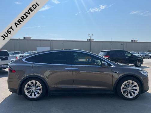 2016 Tesla Model X P90D