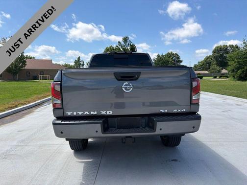 Gun Metallic 2021 Nissan Titan XD SL