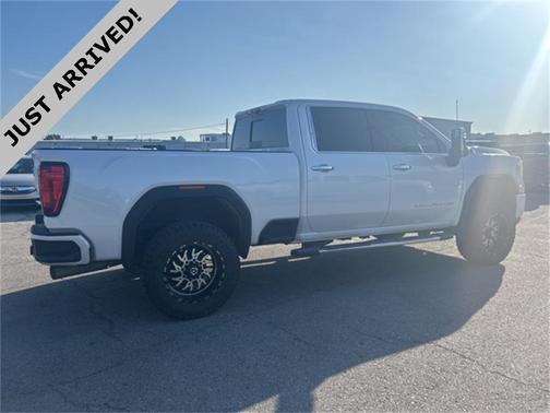 2023 GMC Sierra 2500 Denali