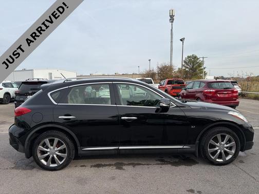 2017 INFINITI QX50 Base