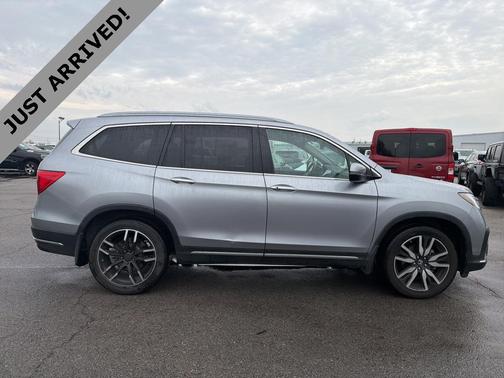 2021 Honda Pilot Touring 8-Passenger