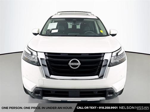 2024 Nissan Pathfinder Platinum FWD