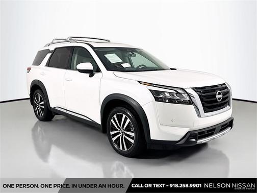 2024 Nissan Pathfinder Platinum FWD