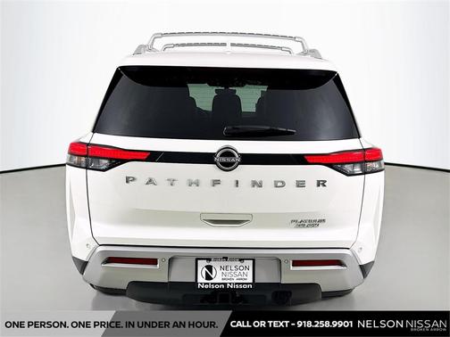 2024 Nissan Pathfinder Platinum FWD