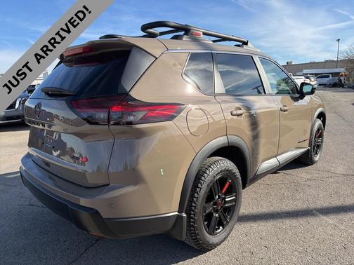 2025 Nissan Rogue Rock Creek