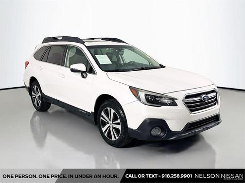 Crystal White Pearl 2019 Subaru Outback 3.6R Limited