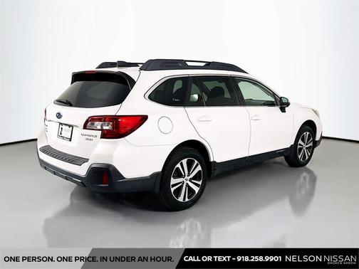 Crystal White Pearl 2019 Subaru Outback 3.6R Limited