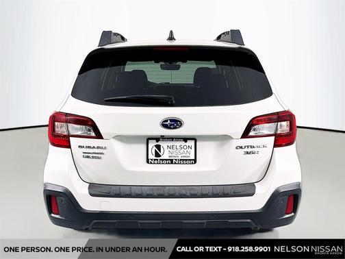 Crystal White Pearl 2019 Subaru Outback 3.6R Limited