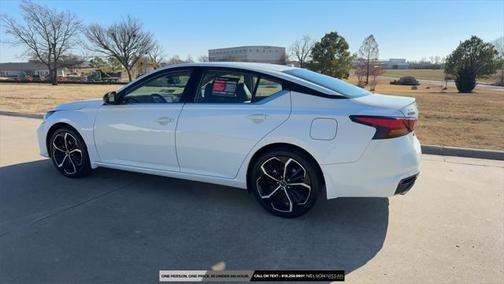 2024 Nissan Altima SR FWD