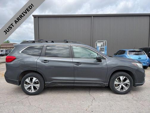Magnetite Gray Metallic 2019 Subaru Ascent Premium 7-Passenger