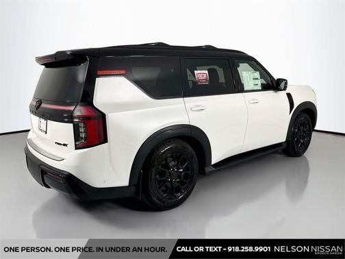 Aspen White Tricoat/Super Black 2026 Nissan Armada PRO-4X