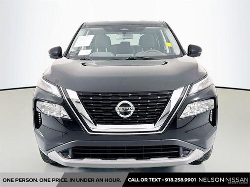 Super Black 2021 Nissan Rogue SV