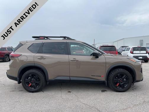 2025 Nissan Rogue Rock Creek