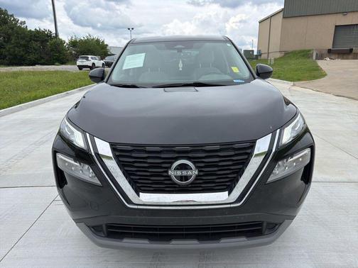 Super Black 2023 Nissan Rogue SV