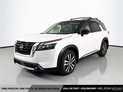 2025 Nissan Pathfinder Platinum 4WD