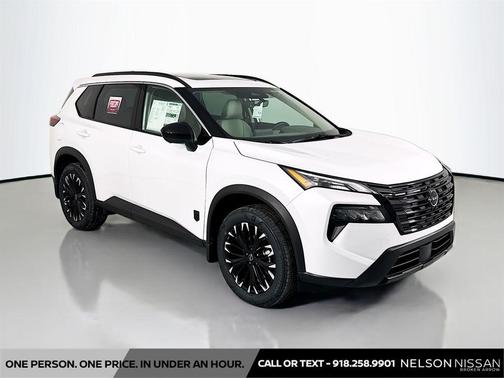 Everest White Pearl Tricoat 2026 Nissan Rogue SV