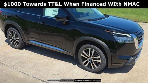 2025 Nissan Pathfinder Platinum 4WD
