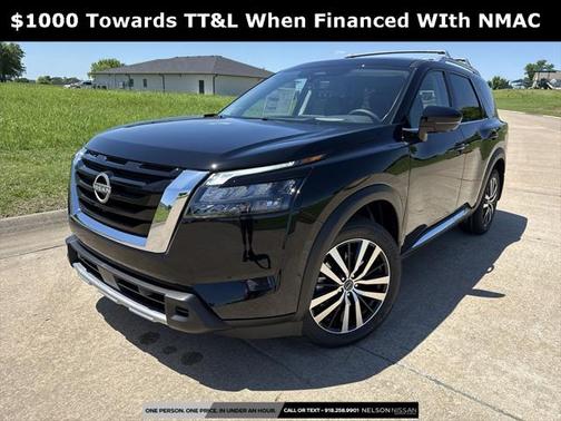 2025 Nissan Pathfinder Platinum 4WD
