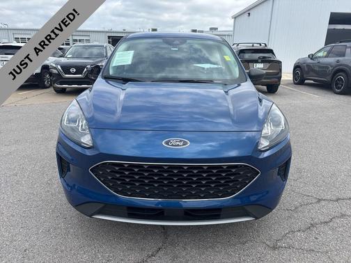 ATLAS BLUE METALLIC 2022 Ford Escape SE