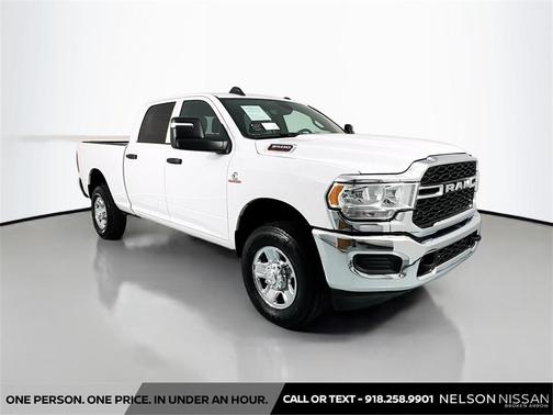2023 RAM 3500 Tradesman Crew Cab 4x4 6'4' Box