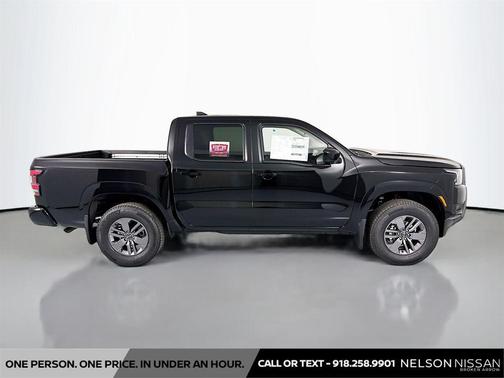 Super Black 2026 Nissan Frontier SV