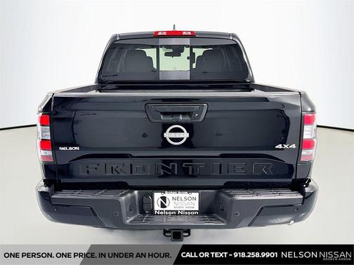 Super Black 2026 Nissan Frontier SV